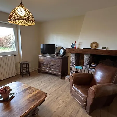 Charmante Longere Bourbonnaise Renovee Avec Vue Panoramique Et Jardin - Fr-1-489-355