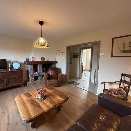 Charmante Longere Bourbonnaise Renovee Avec Vue Panoramique Et Jardin - Fr-1-489-355 Besson