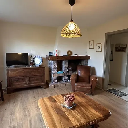 Vakantiehuis Charmante Longere Bourbonnaise Renovee Avec Vue Panoramique Et Jardin - Fr-1-489-355 Besson